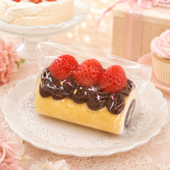 いちごチョコロール