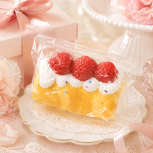 いちごクリームロール